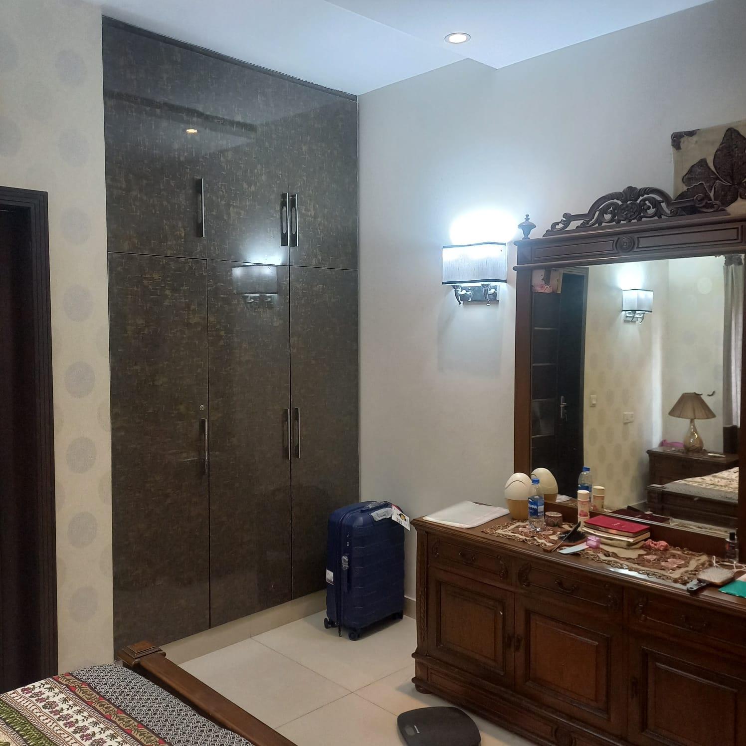 7 MARLA  BUNGALOW FOR SALE IN DHA LAHORE PHASE 6