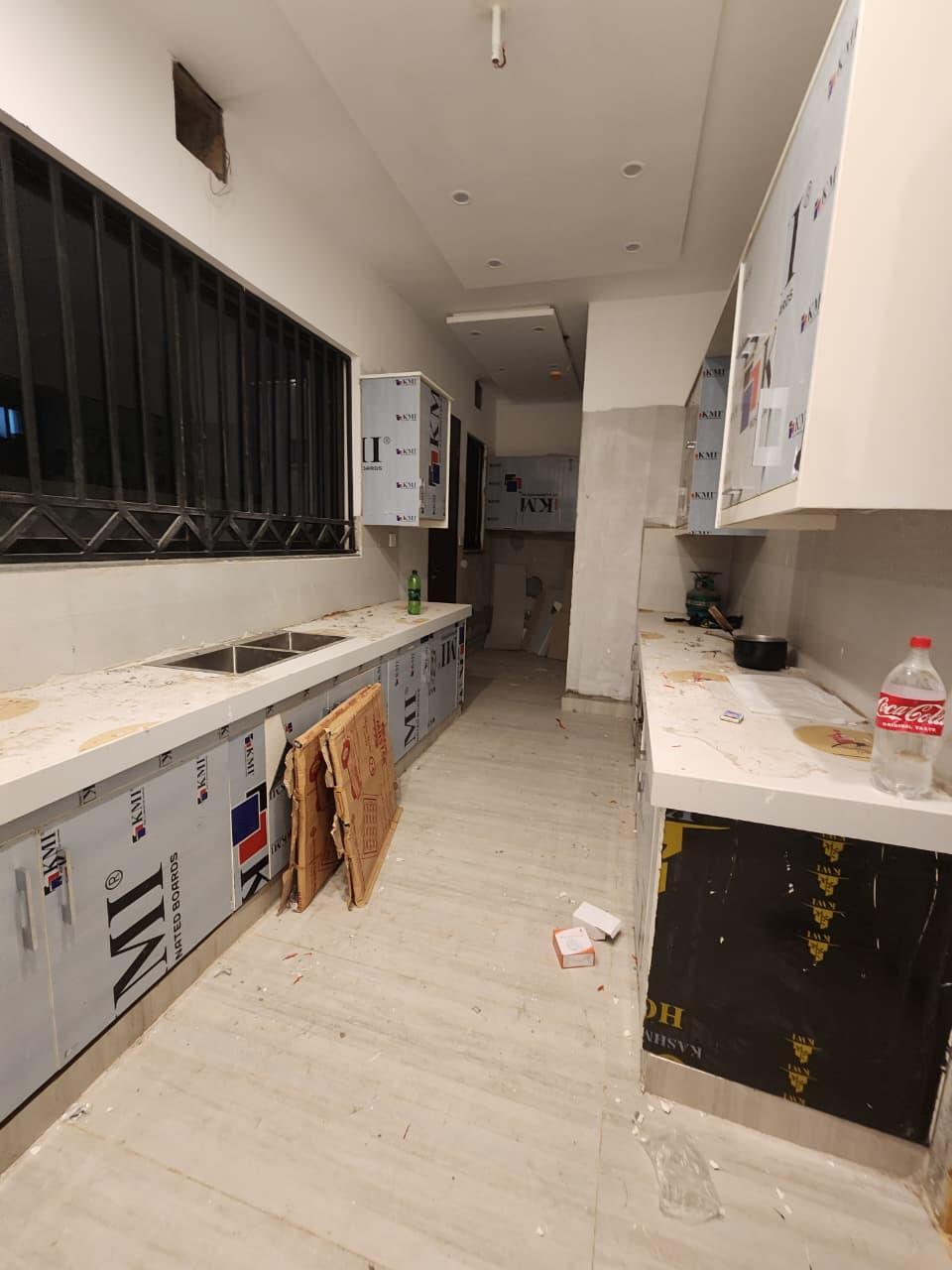 9 MARLA  BUNGALOW FOR SALE IN DHA LAHORE PHASE 4