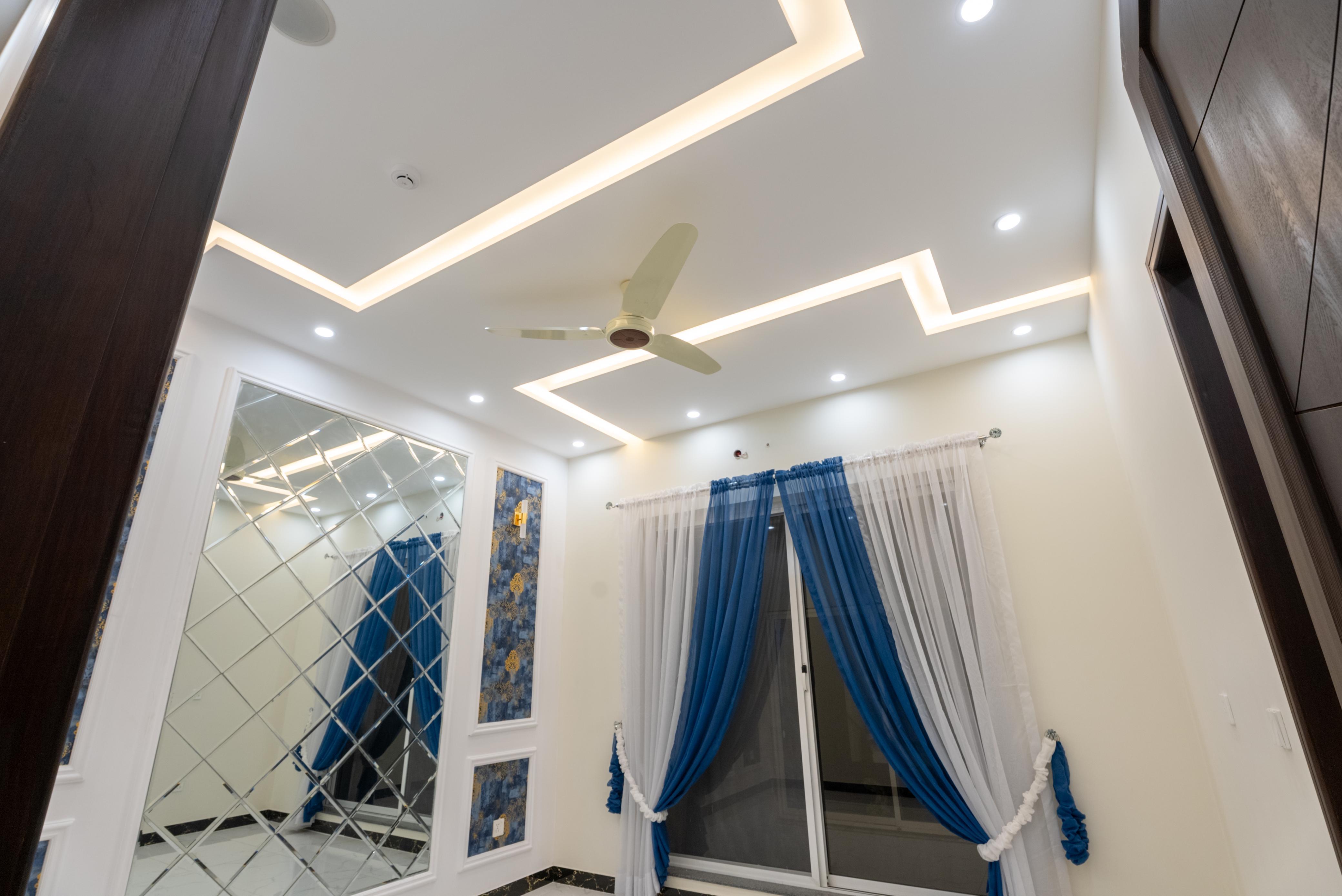 BARND NEW 5 MARLA  HOUSE FOR SALE IN DHA LAHORE PHASE 9 TOWN