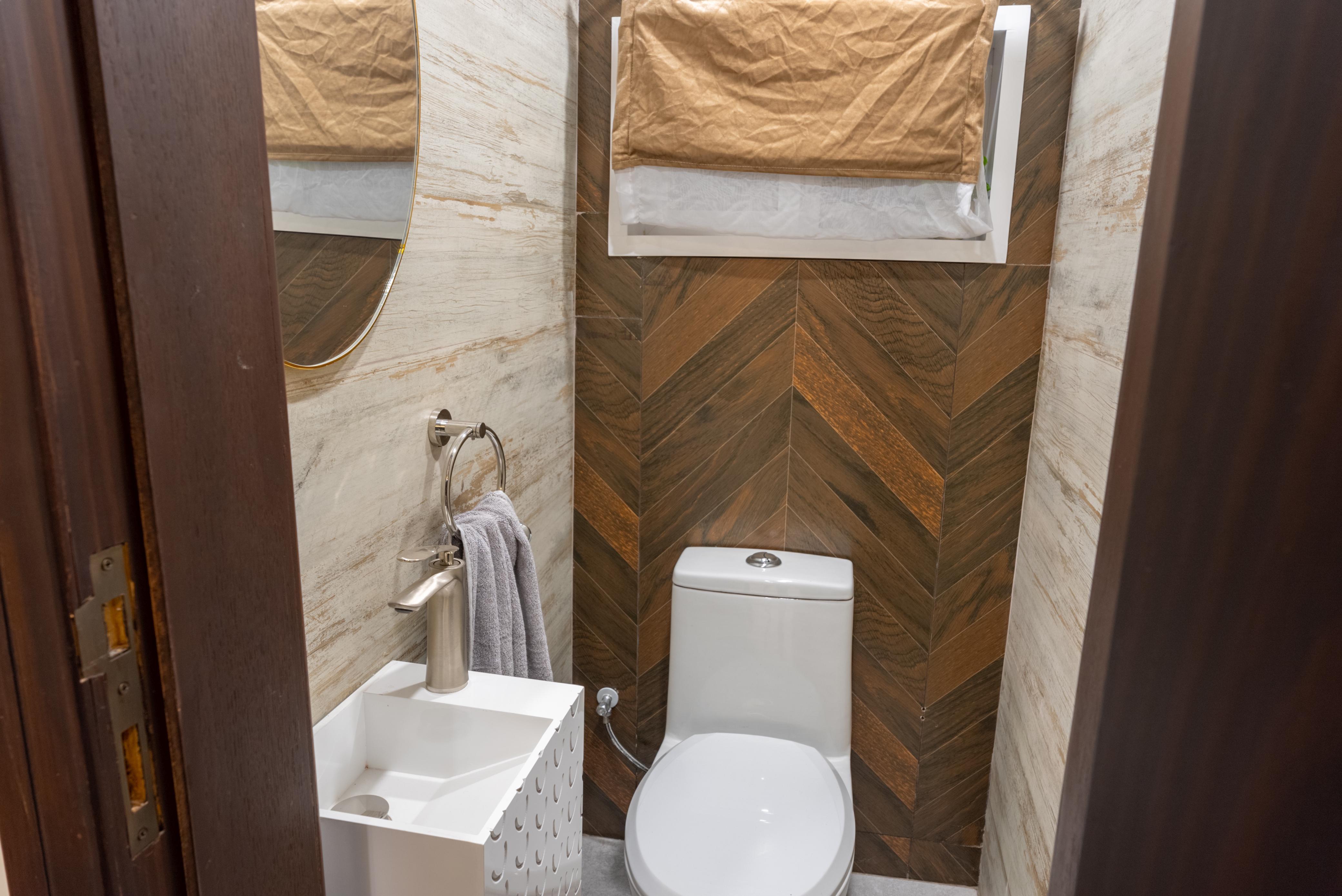 BARND NEW 5 MARLA  HOUSE FOR SALE IN DHA LAHORE PHASE 9 TOWN