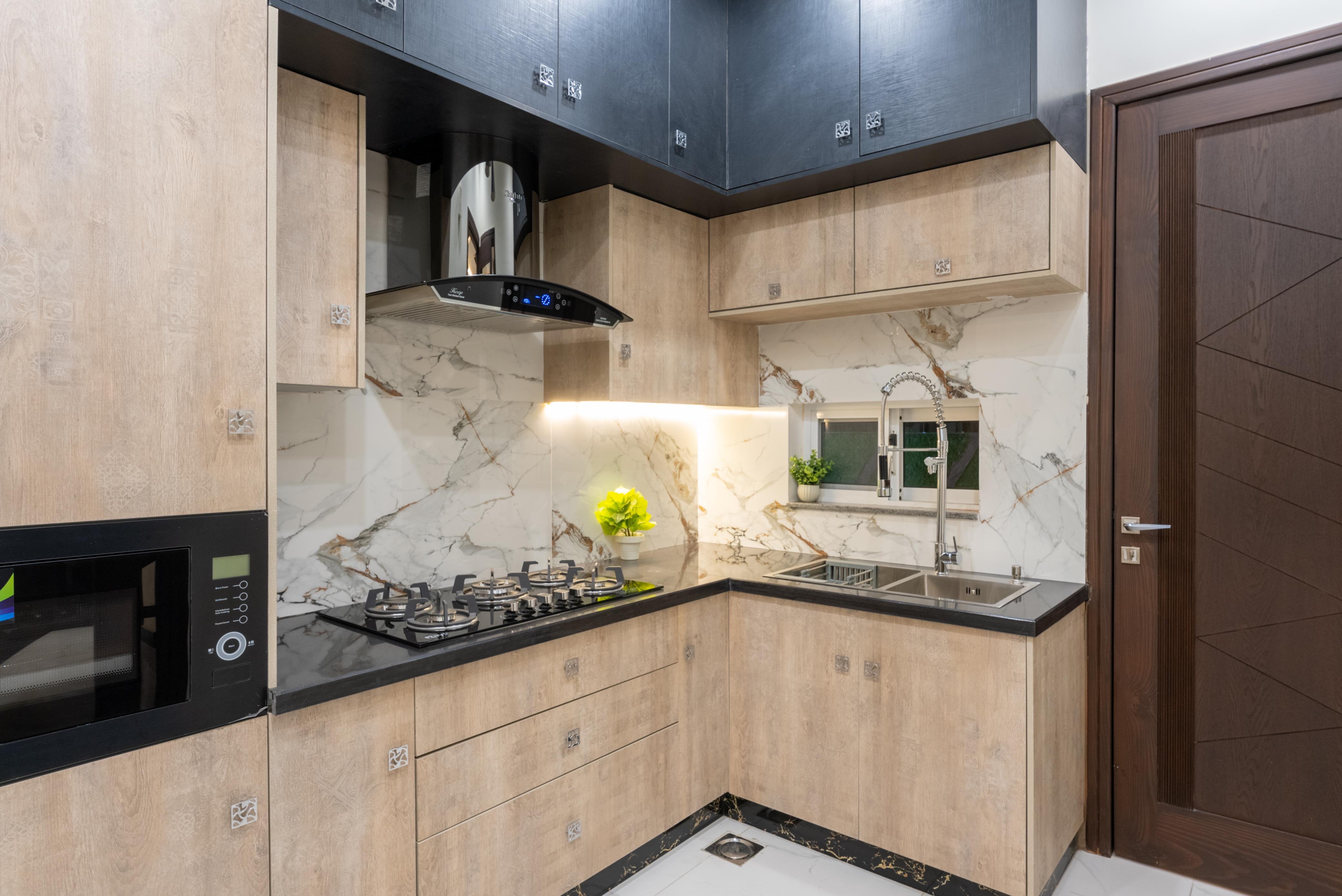 BARND NEW 5 MARLA  HOUSE FOR SALE IN DHA LAHORE PHASE 9 TOWN