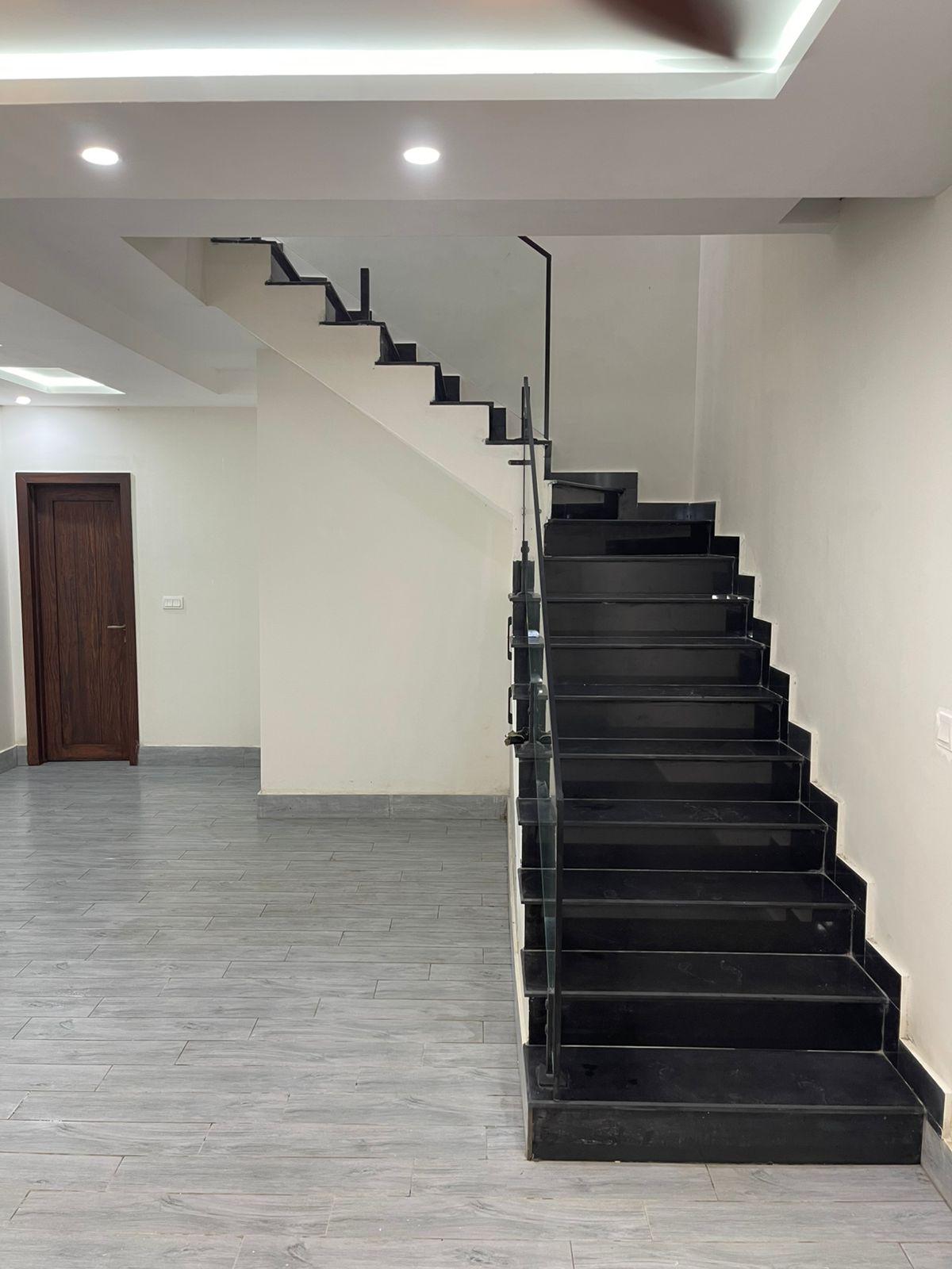 5 MARLA  BUNGALOW FOR SALE IN DHA LAHORE PHASE 9 TOWN