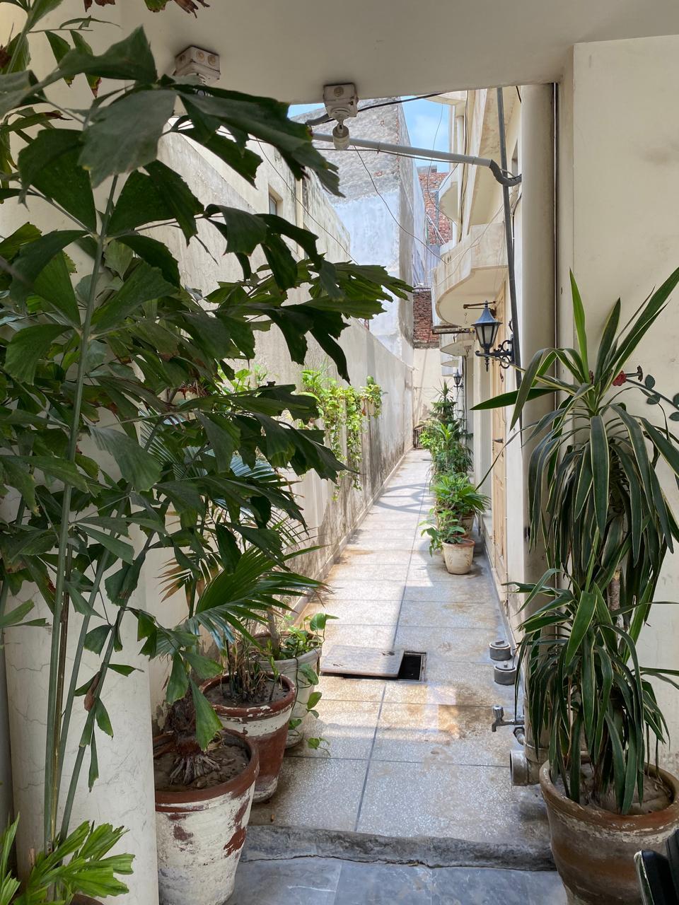 27 Marla Bungalow For Sale in Lahore Gulberg 3