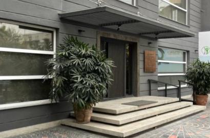 Commercial Building/Plaza for Sale with Rental income