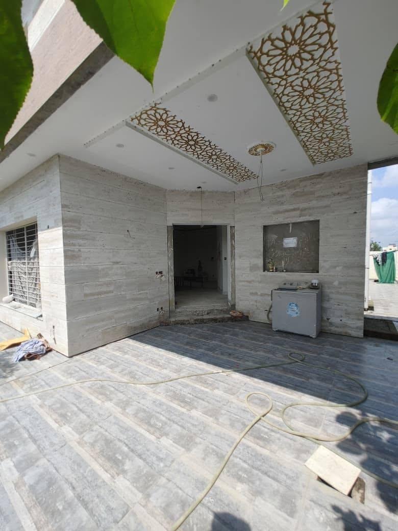 10 marla under construction Bungalow for sale in DHA Lahore Phase 7