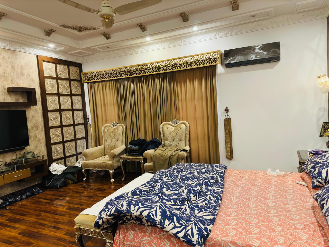 1 kanal Bungalow for Sale in DHA lahore (Air avenue) Phase 8