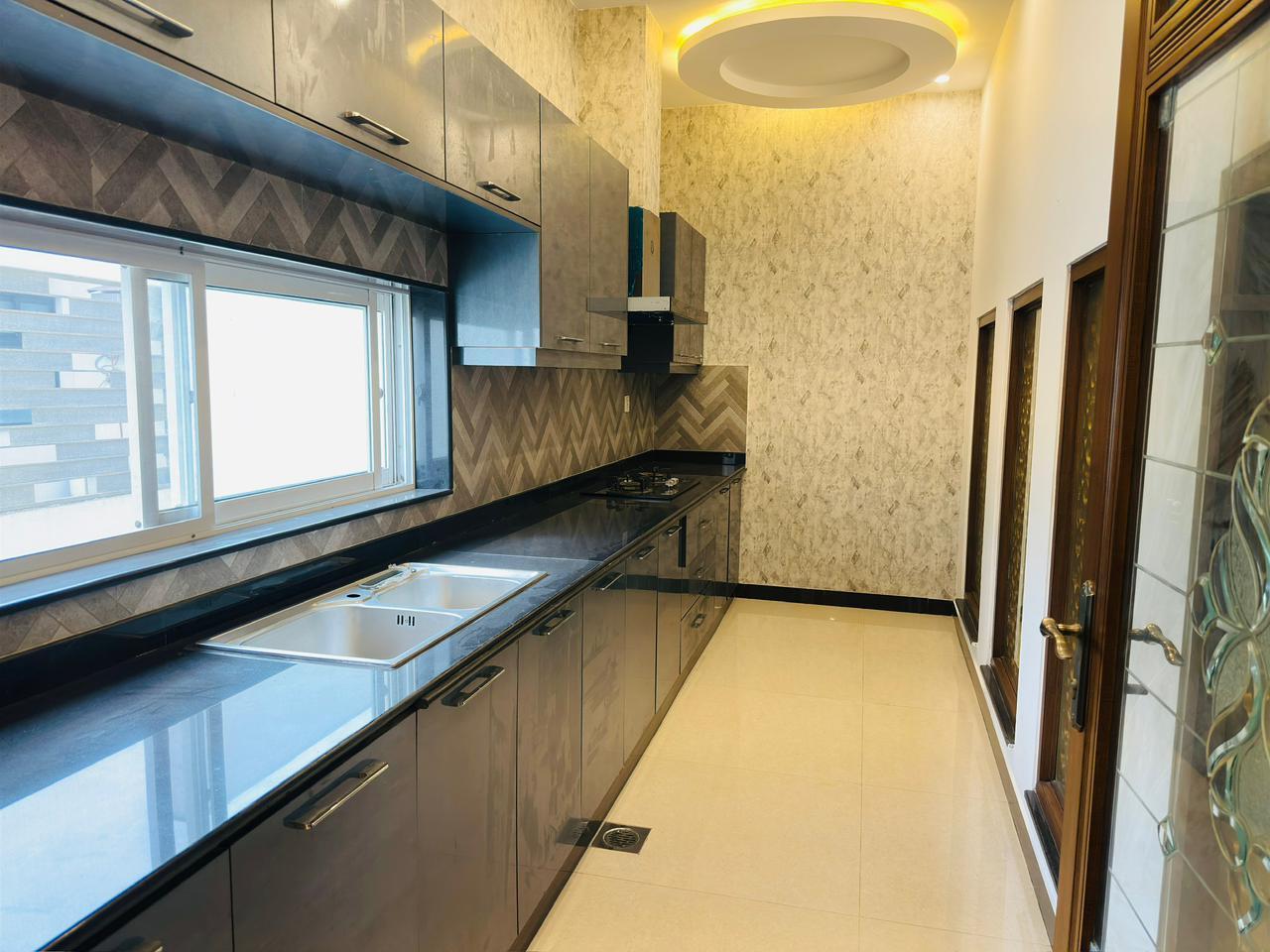 1 kanal Bungalow for Sale in DHA lahore (Air avenue) Phase 8