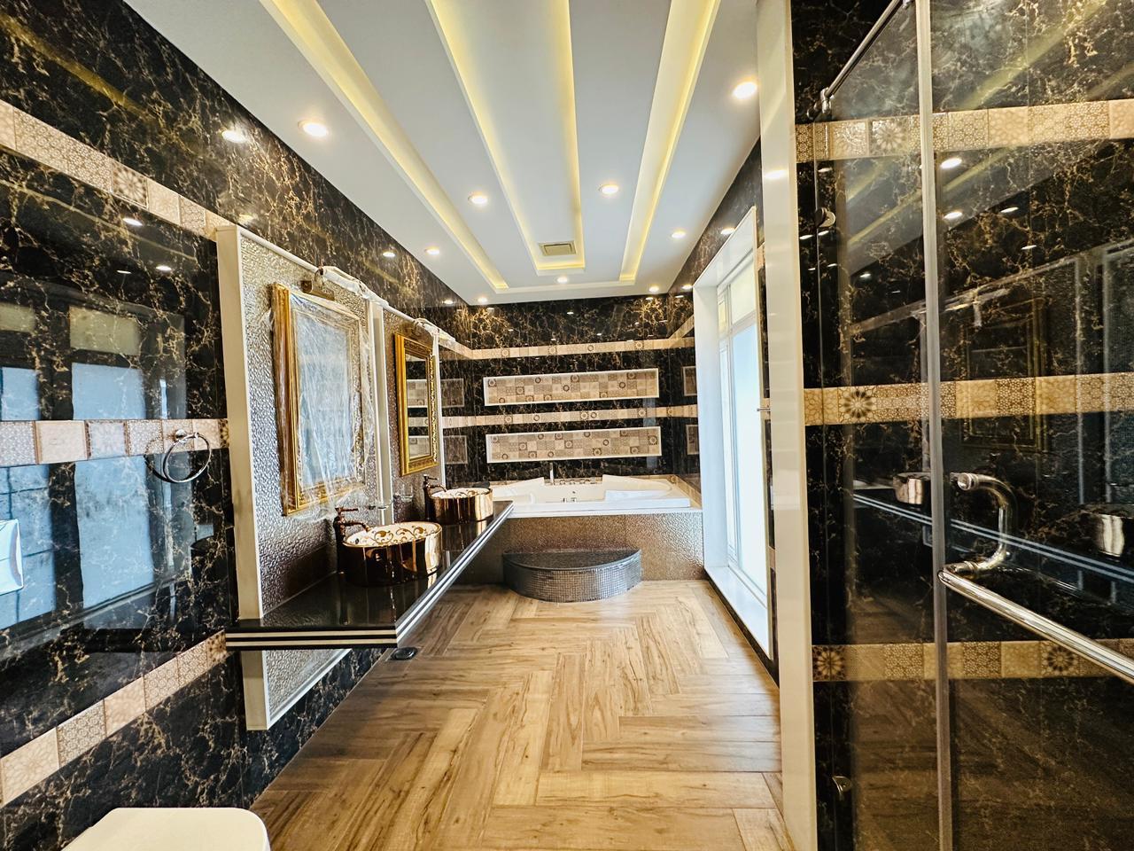 1 kanal Bungalow for Sale in DHA lahore (Air avenue) Phase 8